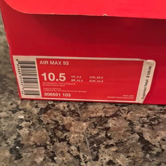 Nike Air Max White and Red Sneakers EUC 10.5 - Picture 13 of 13